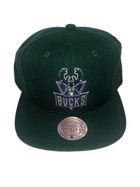 Milwaukee Bucks Mitchell & Ness Hardwood Classics  Green Snapback Hat NBA